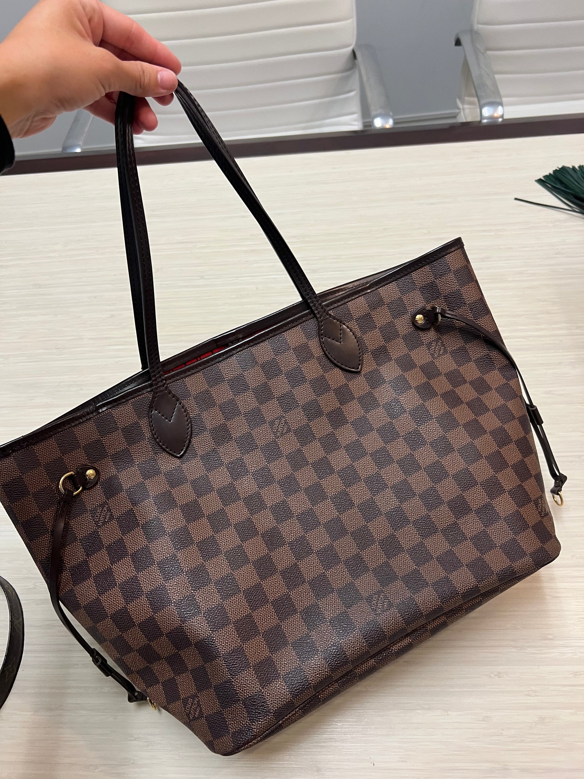 Louis Vuitton Neverfull MM Monogram Cherry Interior – OC Luxury Bags