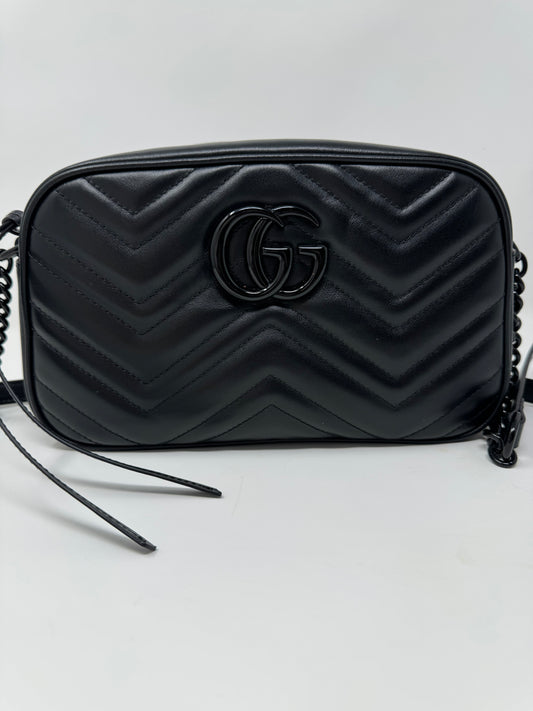 GUCCI GG MARMONT SMALL SHOULDER BAG