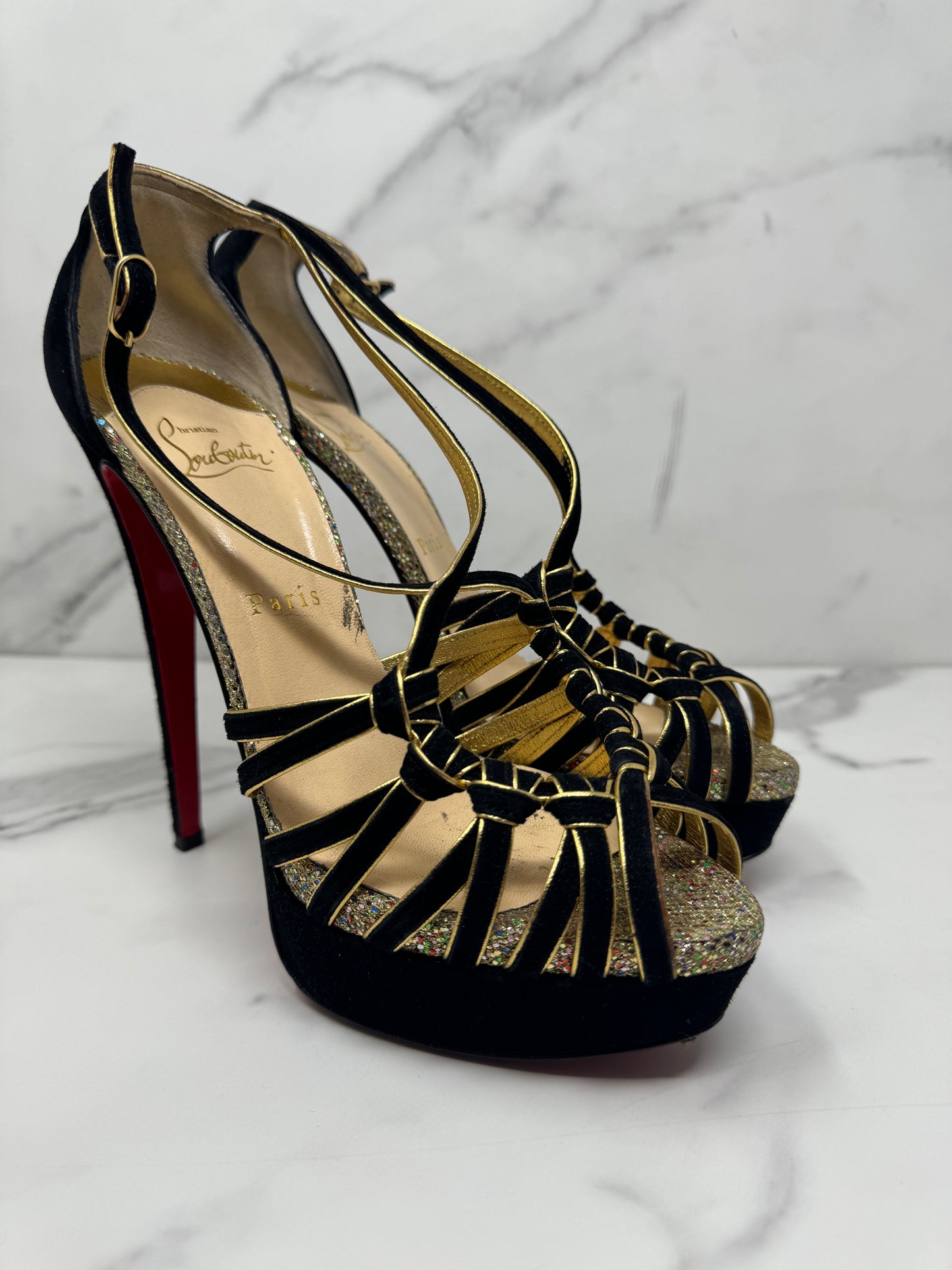 CHRISTIAN LOUBOUTIN HEELS SIZE 9.5