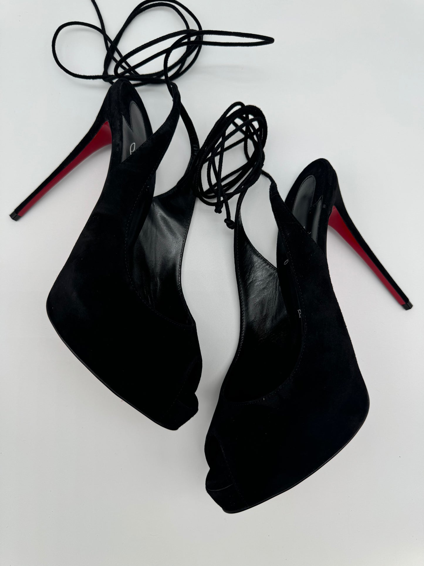 CHRISTIAN LOUBOUTIN SIZE 9 BLACK FULL SET (BRAND NEW!)