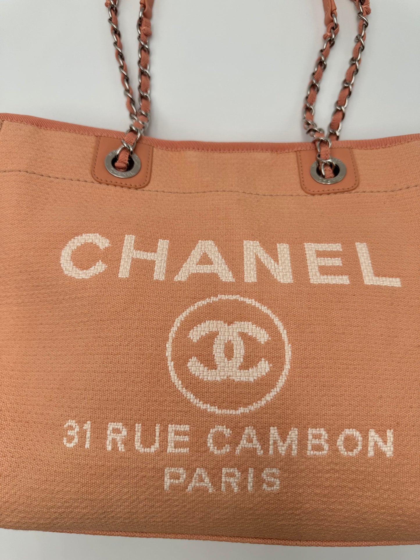 CHANEL DEAUVILLE SMALL SIZE SALMON COLOR MIXED FIBERS TOTE