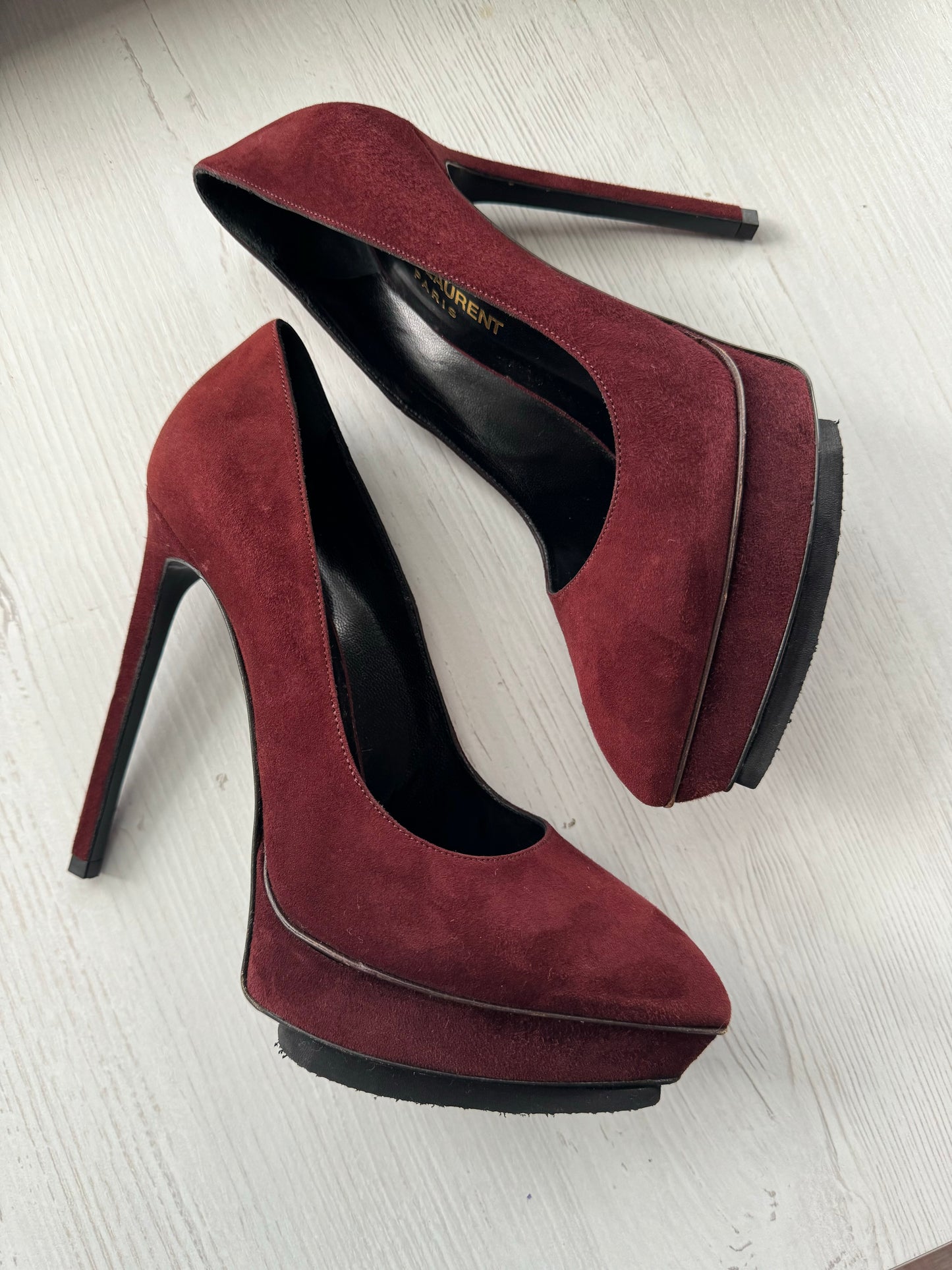 YVES SAINT LAURENT BURGUNDY PUMPS SIZE 7