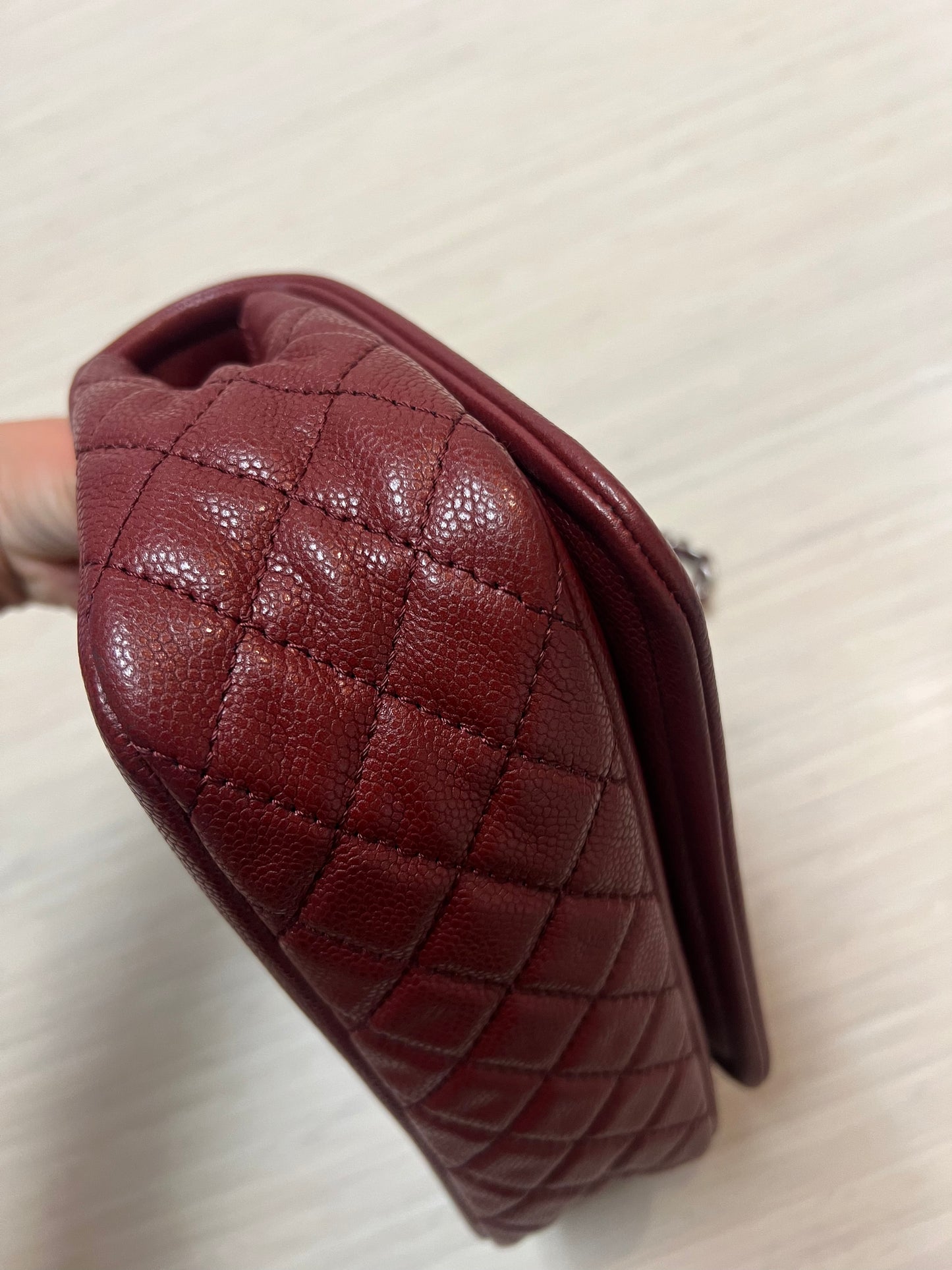 VINTAGE CHANEL HANDBAG BURGUNDY