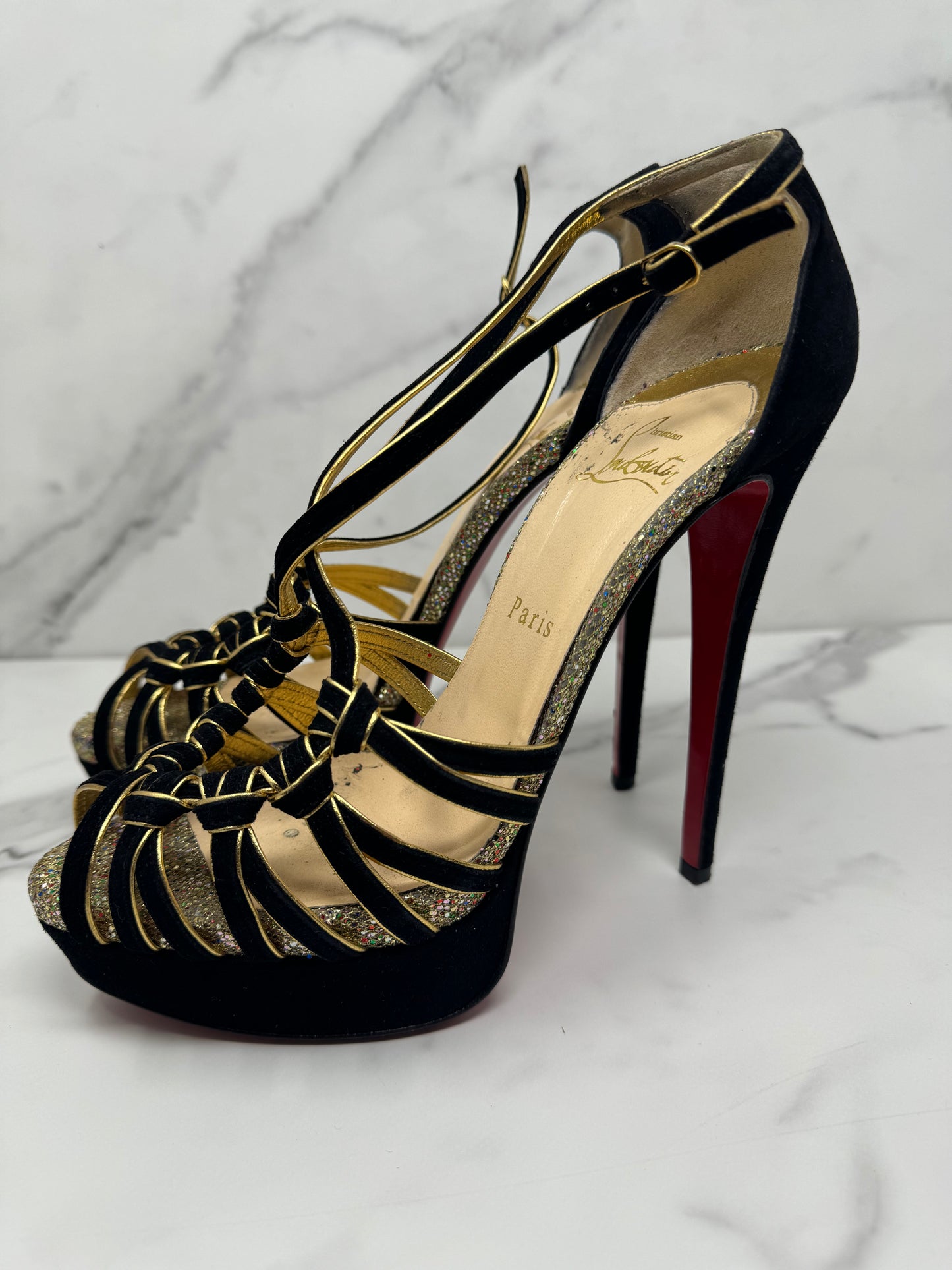 CHRISTIAN LOUBOUTIN HEELS SIZE 9.5