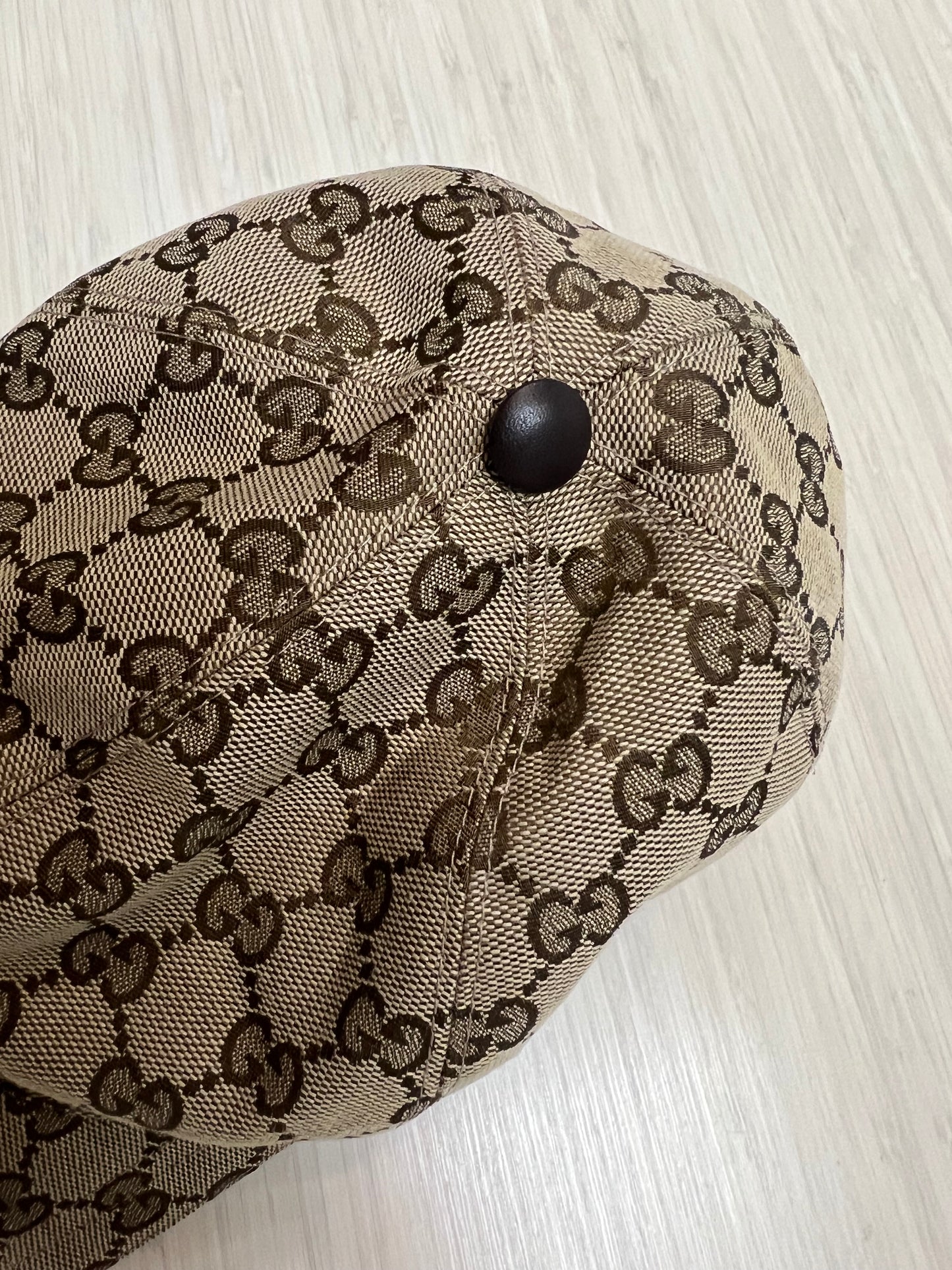 PRELOVED GUCCI HAT