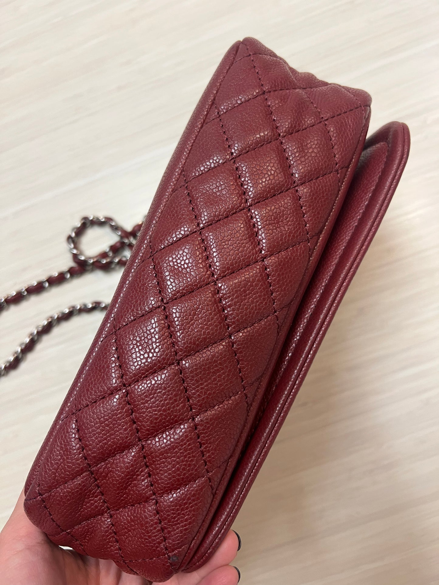 VINTAGE CHANEL HANDBAG BURGUNDY