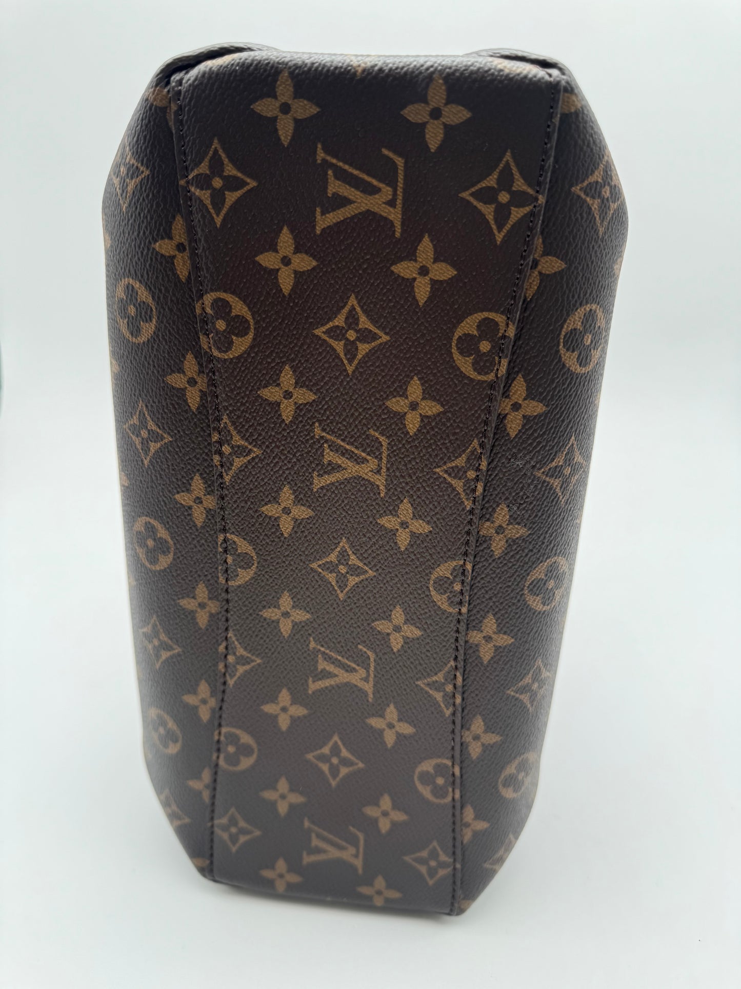 LOUIS VUITTON Rivoli PM