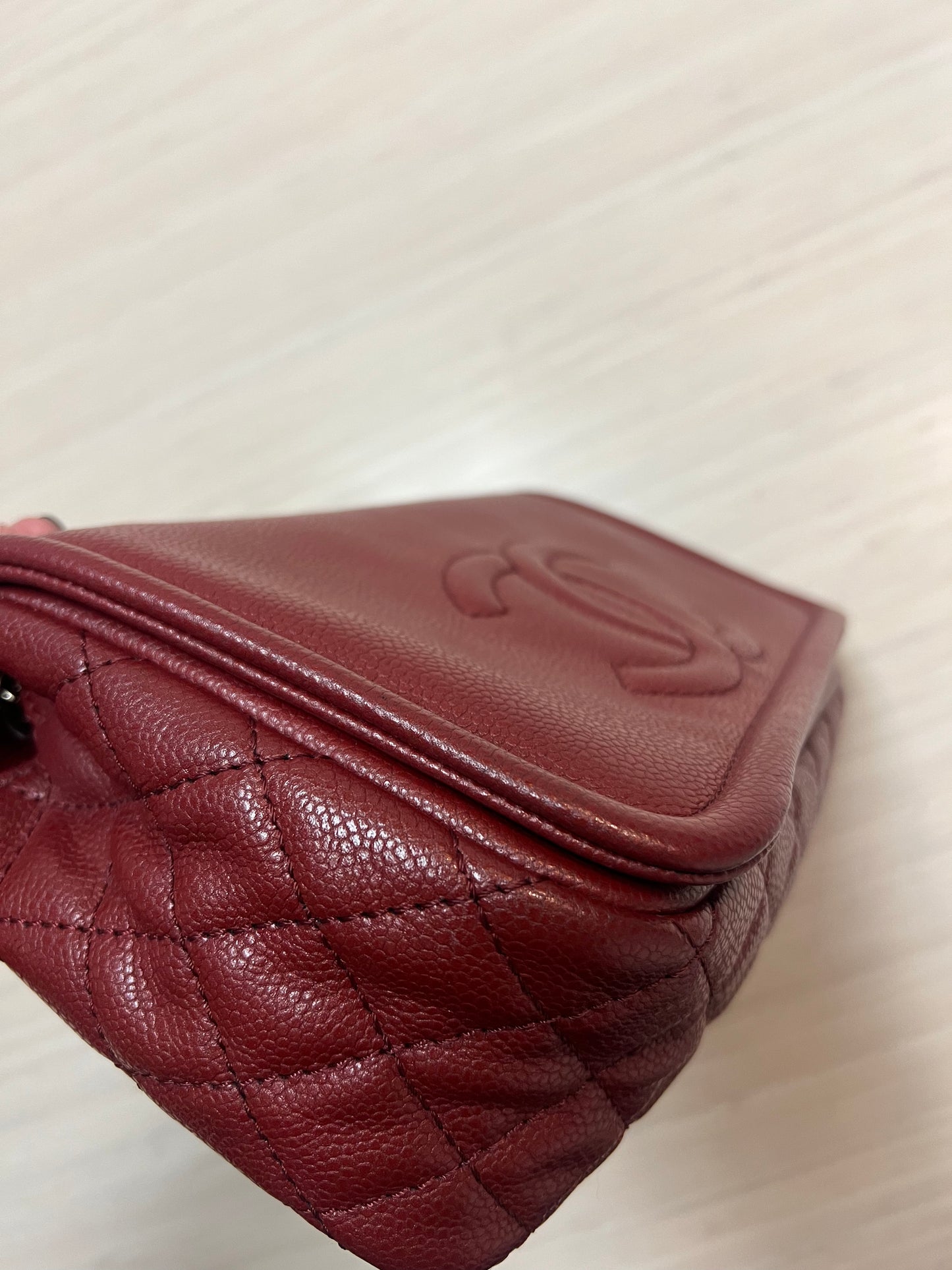 VINTAGE CHANEL HANDBAG BURGUNDY