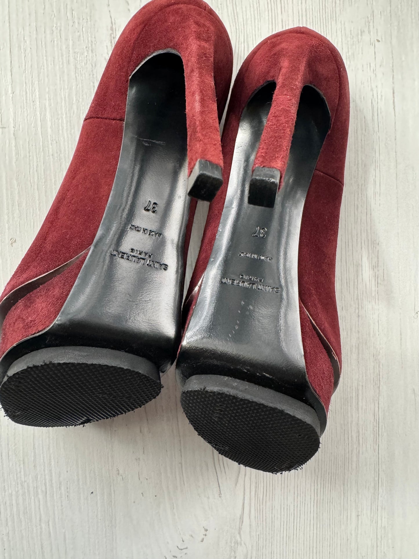 YVES SAINT LAURENT BURGUNDY PUMPS SIZE 7