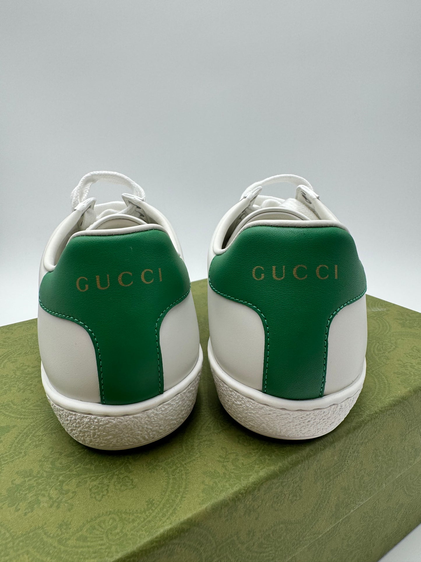 GUCCI x DISNEY SIZE 5 LIMITED EDITION SNEAKERS (BRAND NEW)