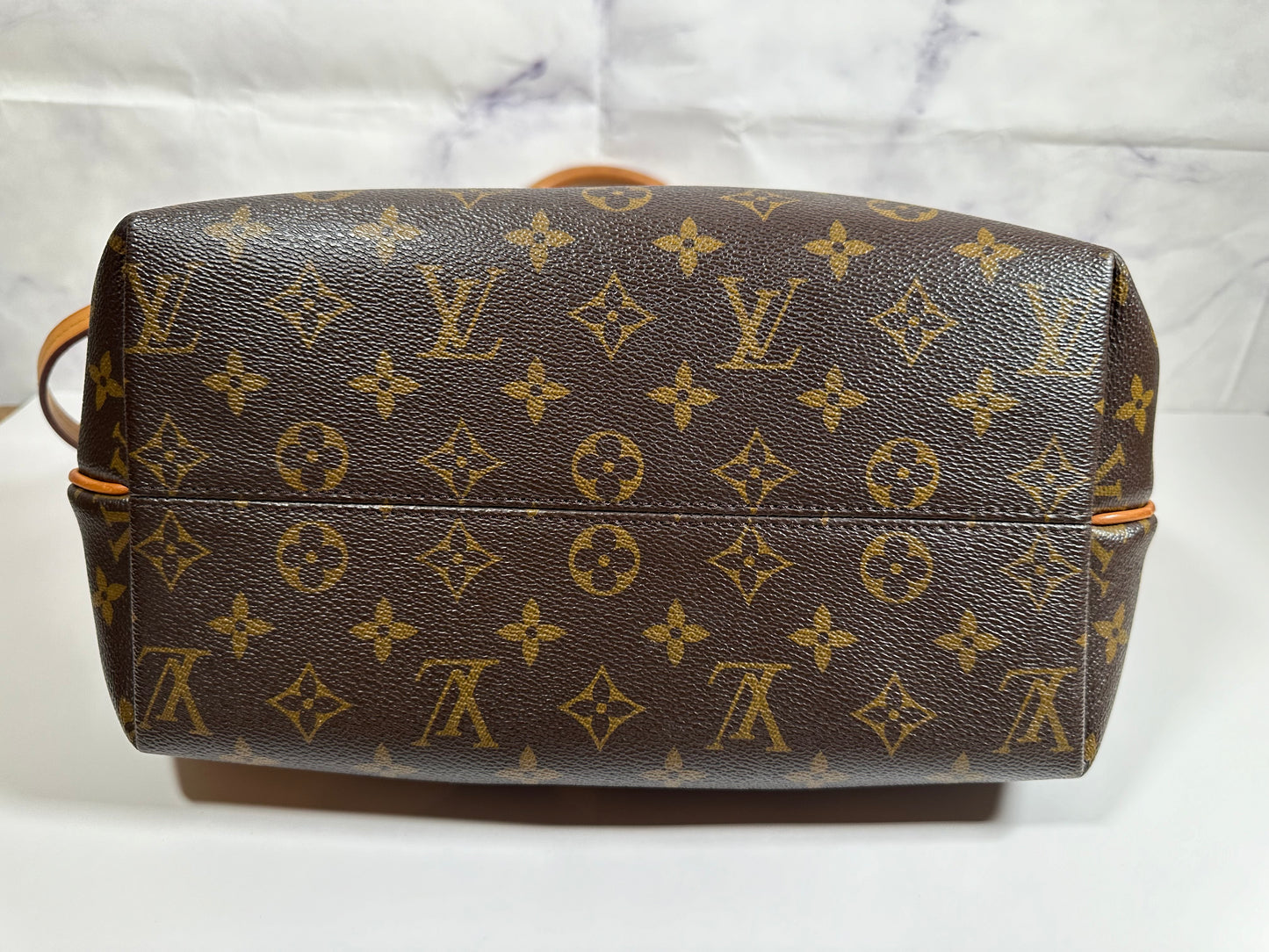 LOUIS VUITTON TURENNE