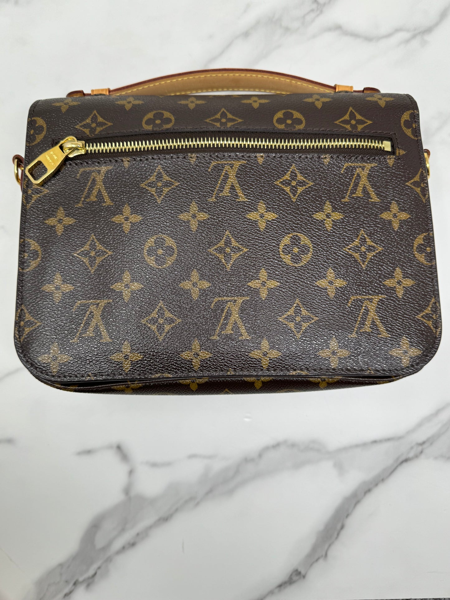 LOUIS VUITTON MONOGRAM POCHETTE METIS