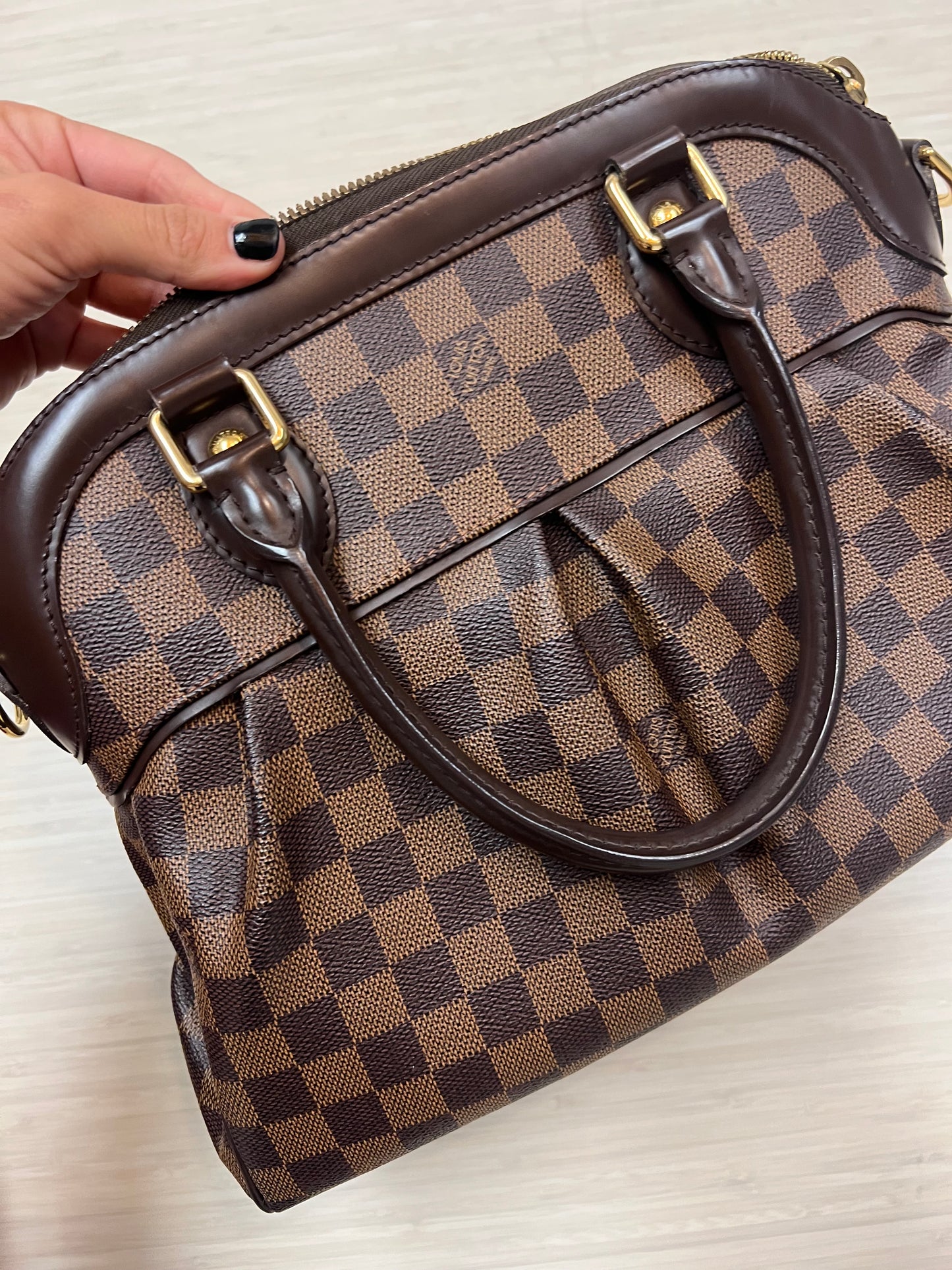 LOUIS VUITTON DAMIER EBENE TREVI