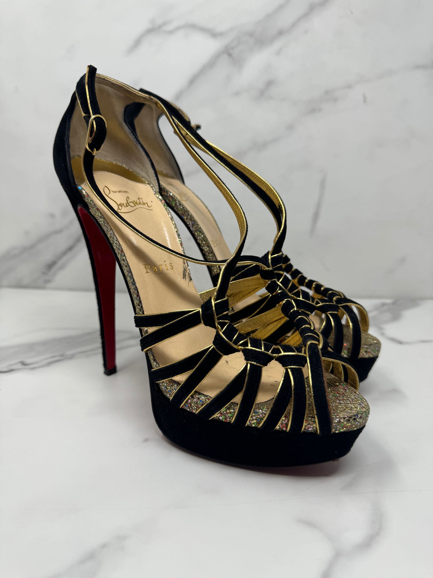 CHRISTIAN LOUBOUTIN HEELS SIZE 9.5