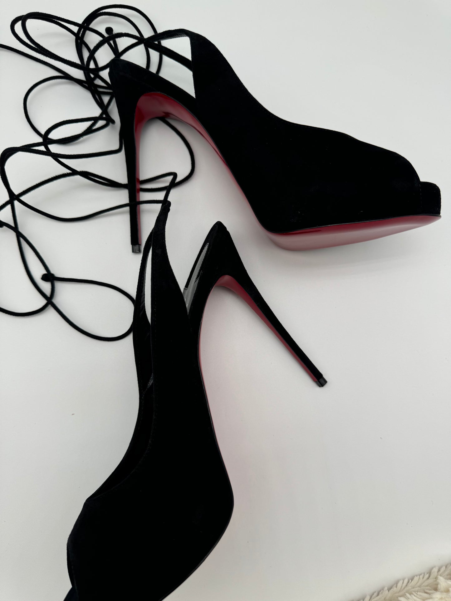 CHRISTIAN LOUBOUTIN SIZE 9 BLACK FULL SET (BRAND NEW!)