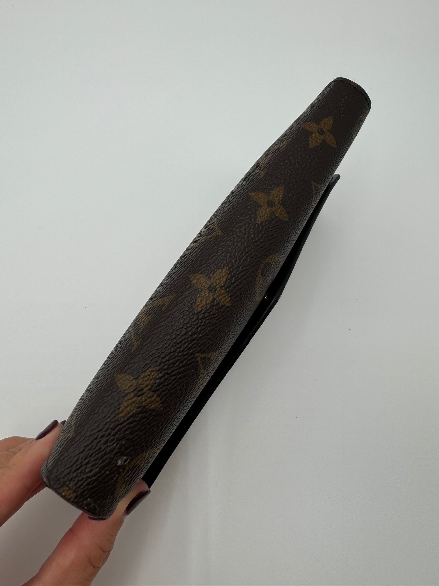 LOUIS VUITTON SARAH WALLET REVESE