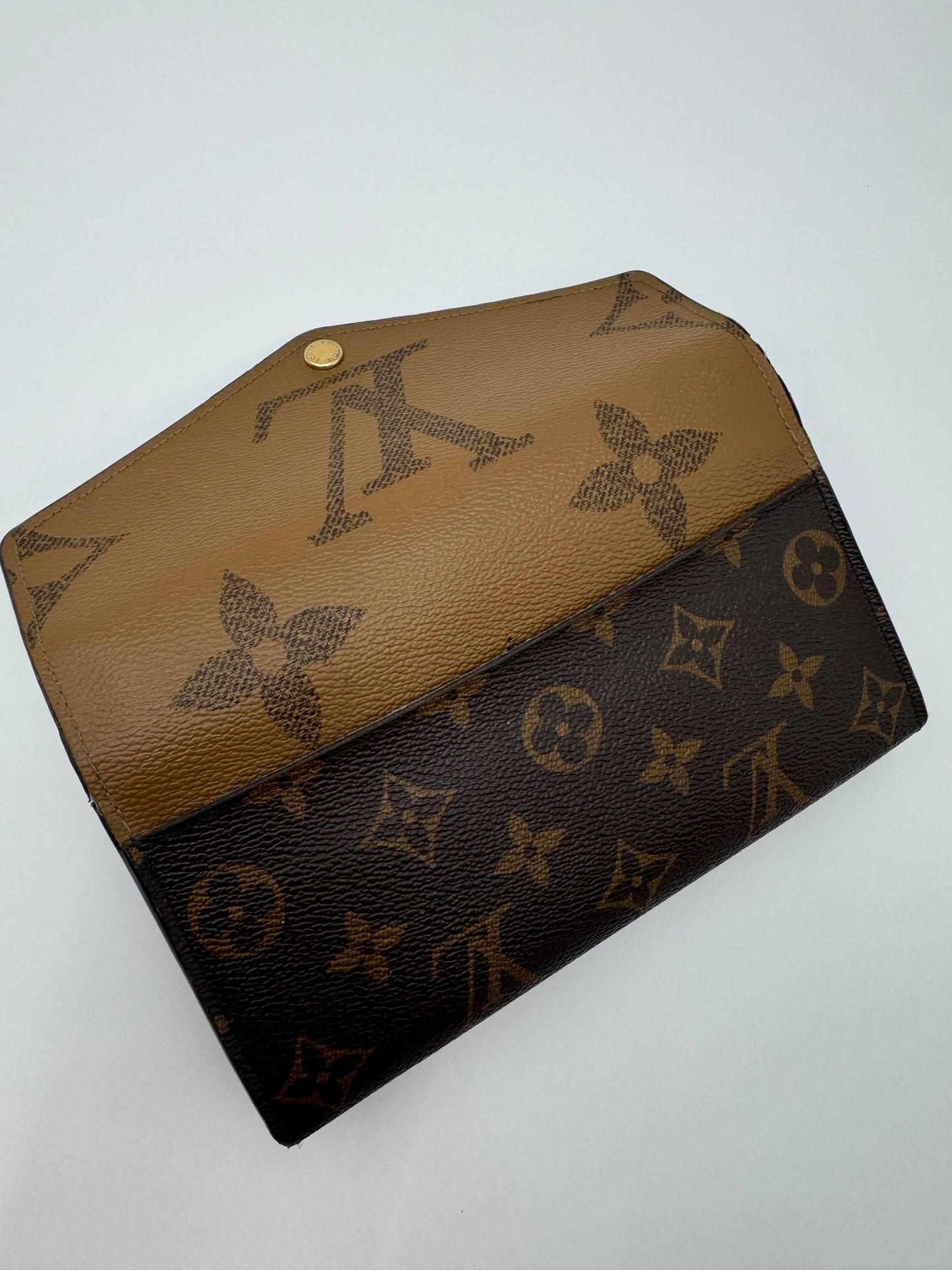 LOUIS VUITTON SARAH WALLET REVESE