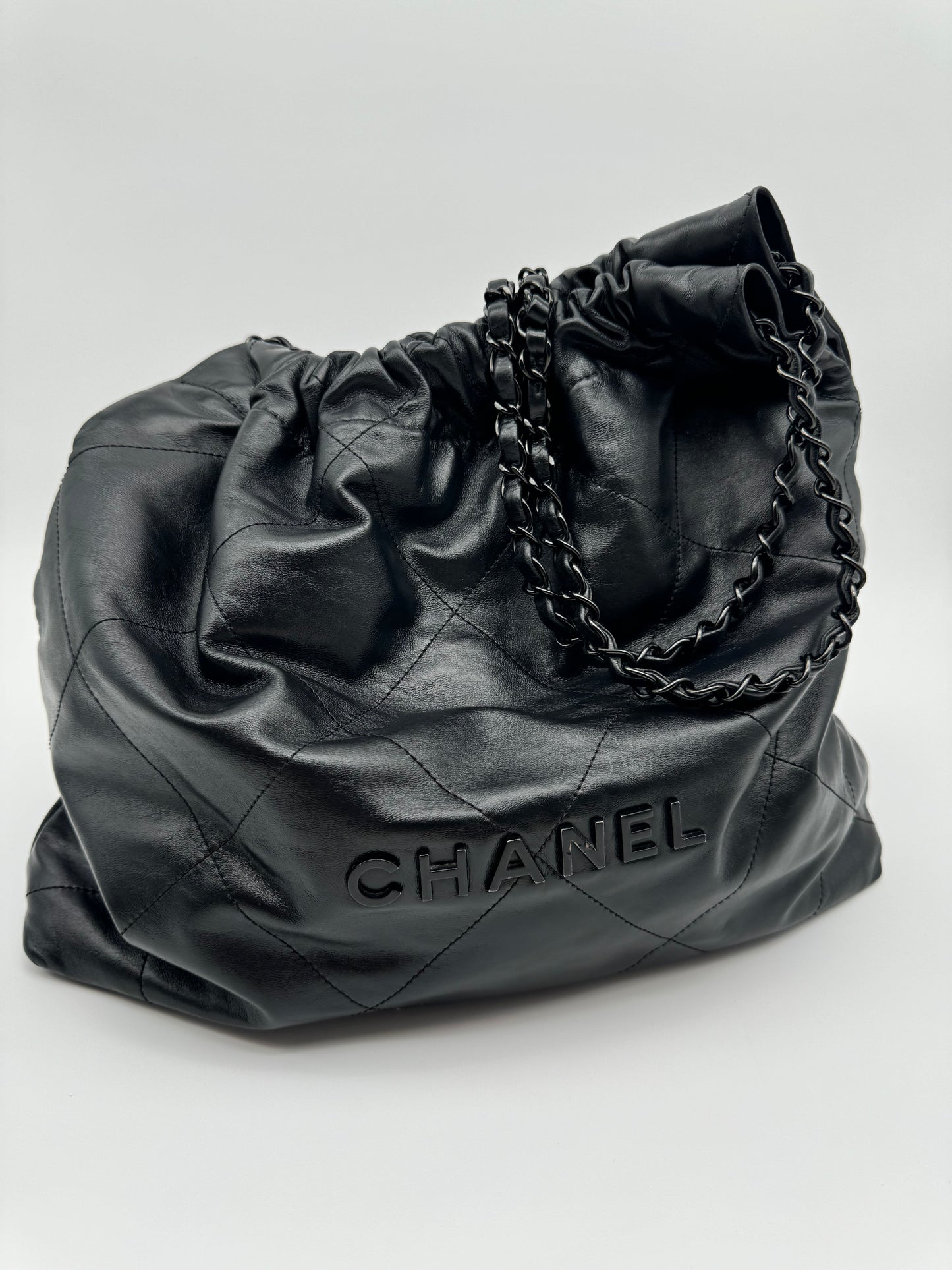 CHANEL Shiny Calfskin Quilted Small Chanel 22 So Black