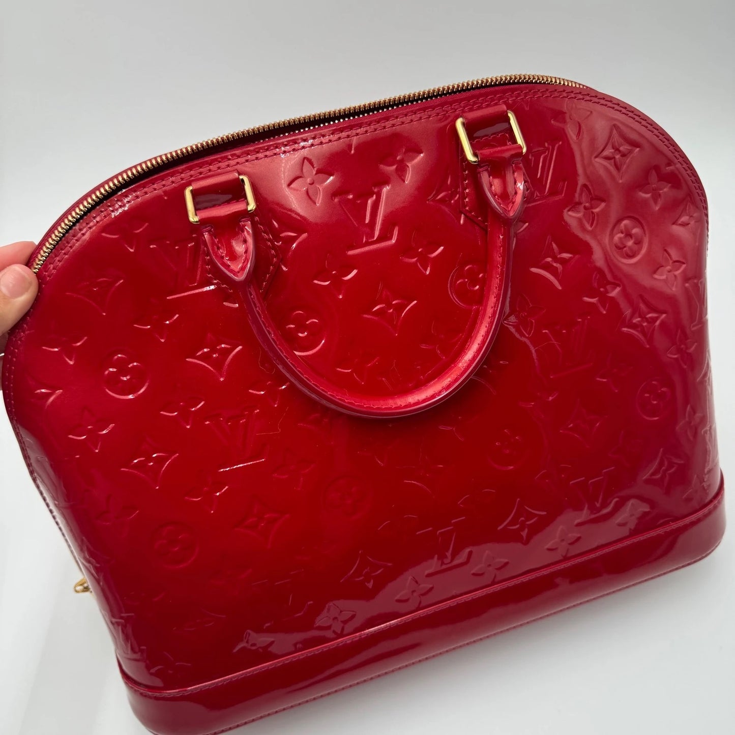 LOUIS VUITTON ALMA MM VERNIS