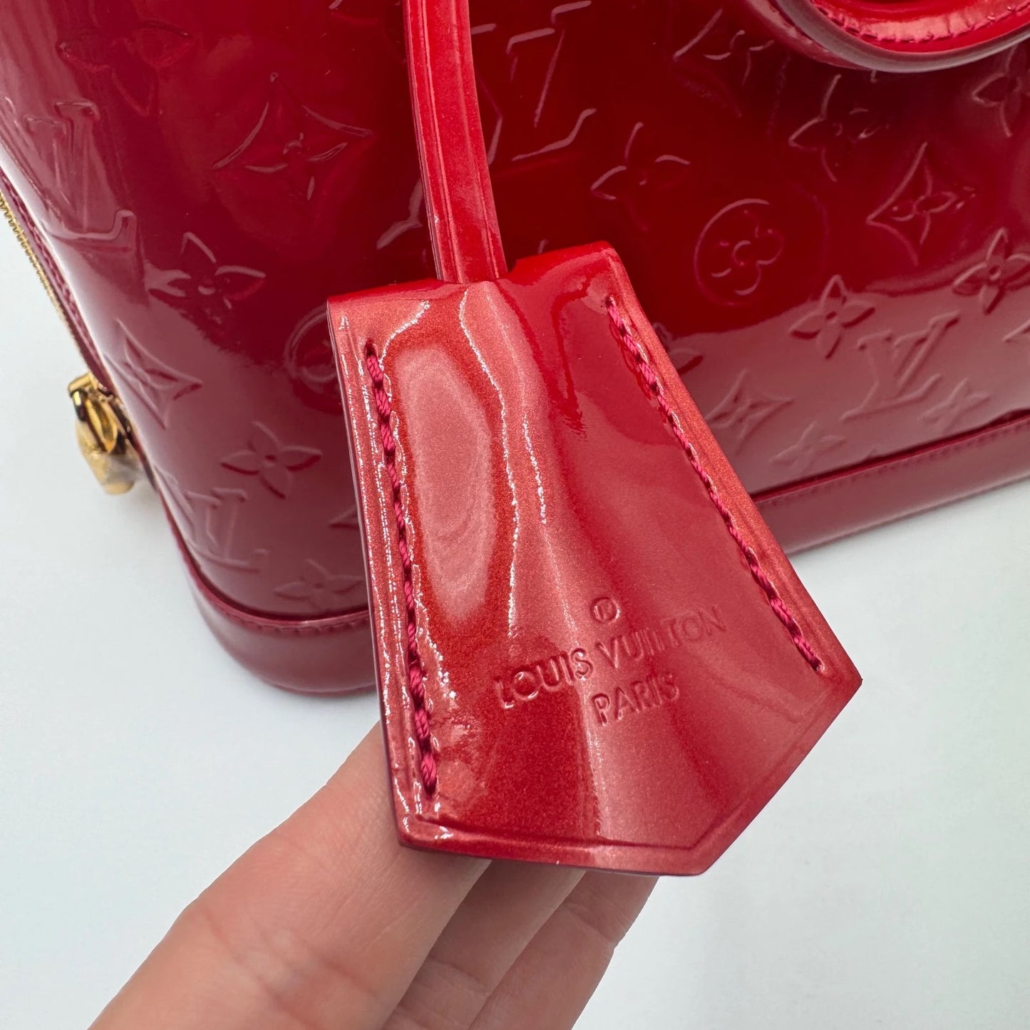 LOUIS VUITTON ALMA MM VERNIS