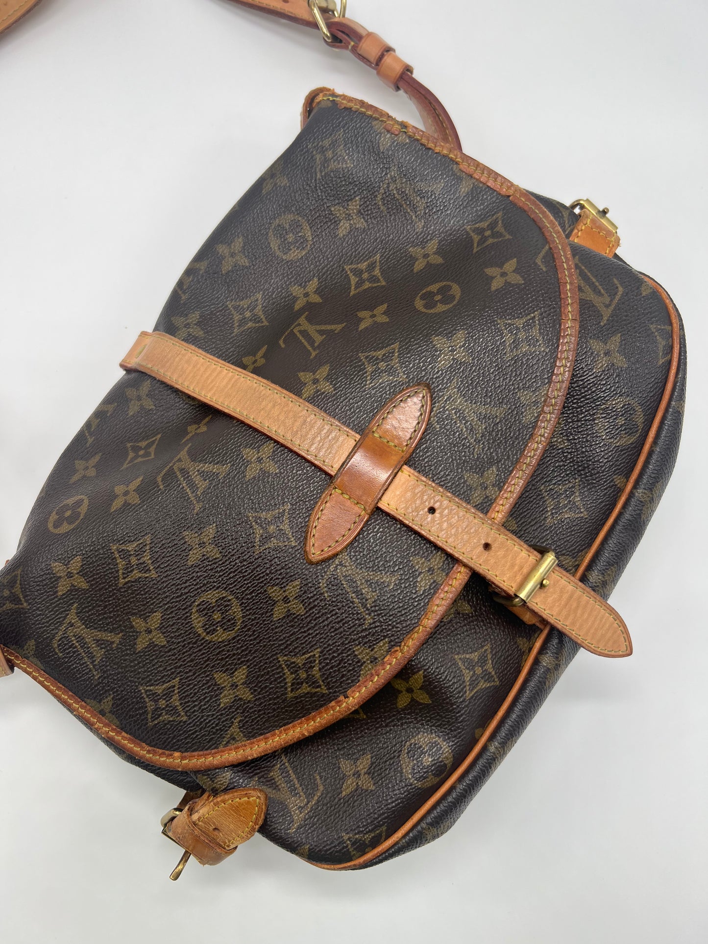 VINTAGE LOUIS VUITTON SAMUR DOUBLE SIDED CROSSBODY