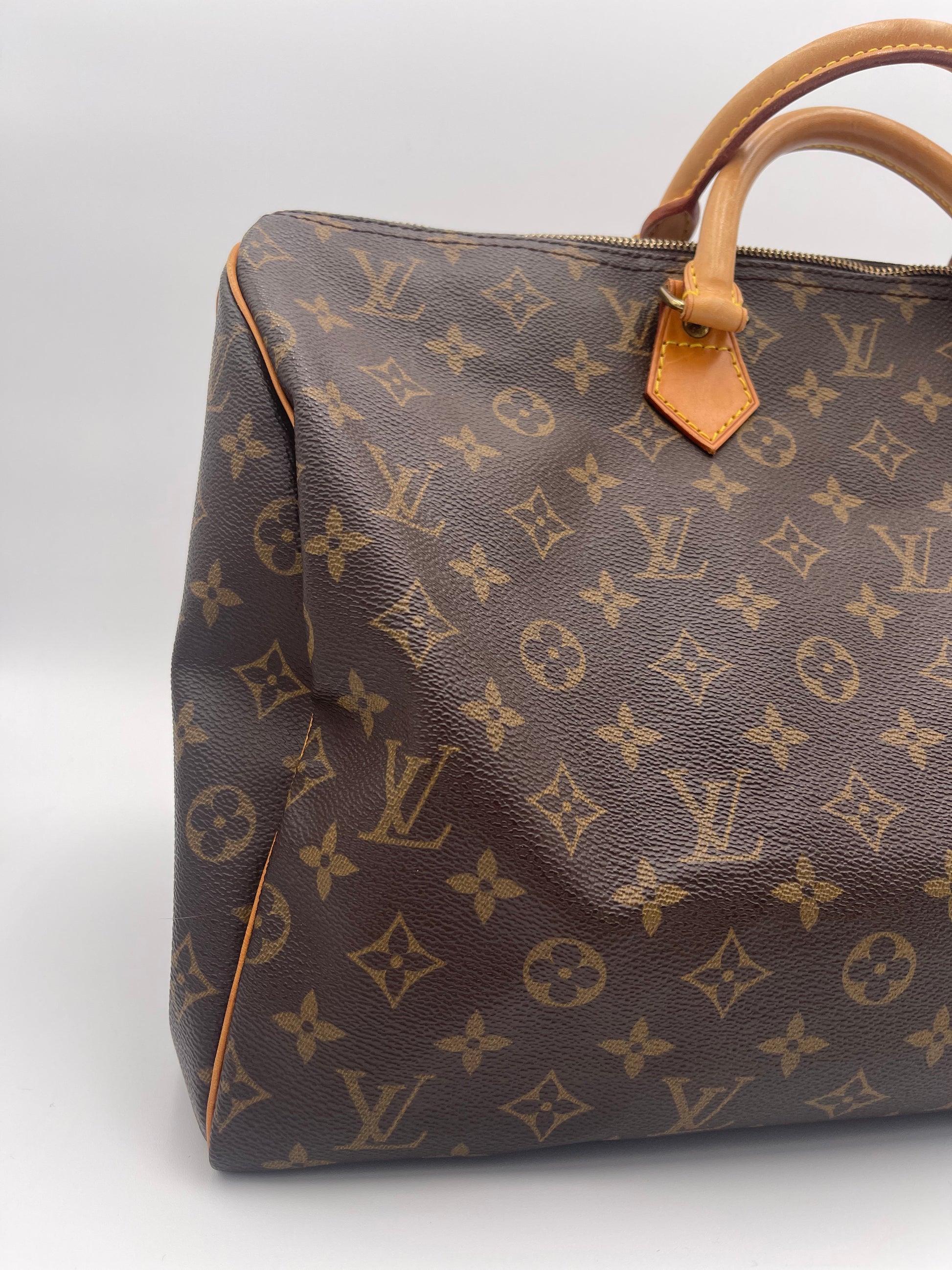 LOUIS VUITTON SPEEDY 40 – OC Luxury Bags