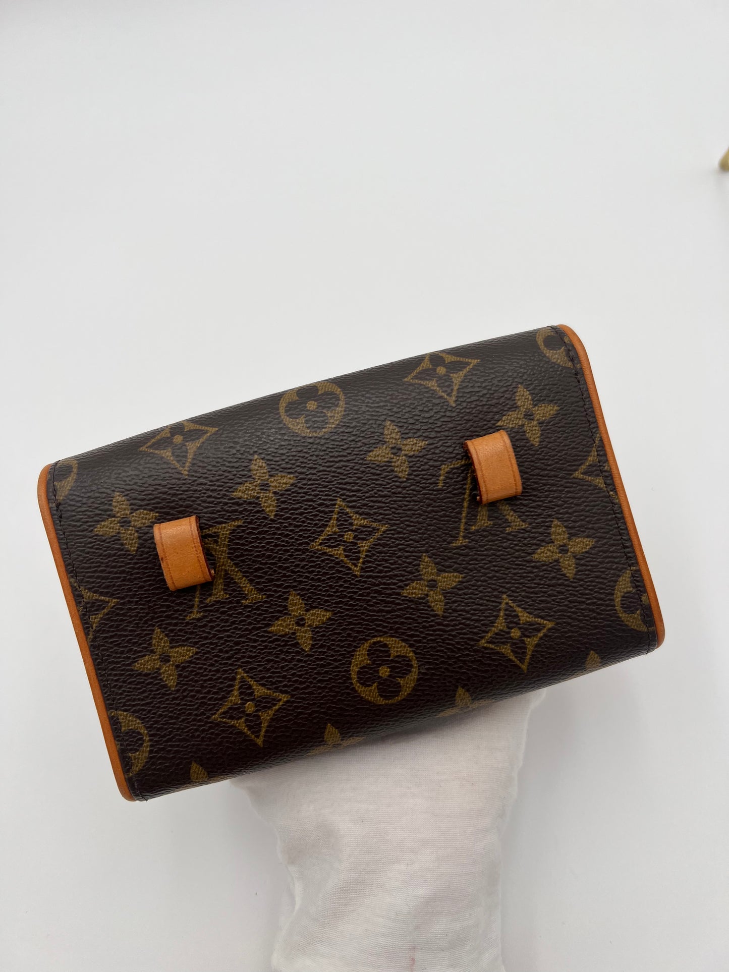 VINTAGE LOUIS VUITTON BELT BAG