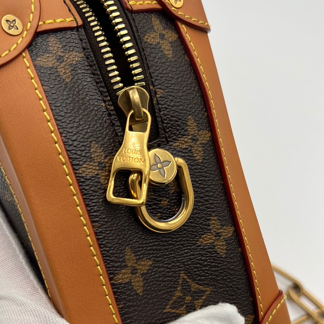 LOUIS VUITTON SOFT TRUNK BAG