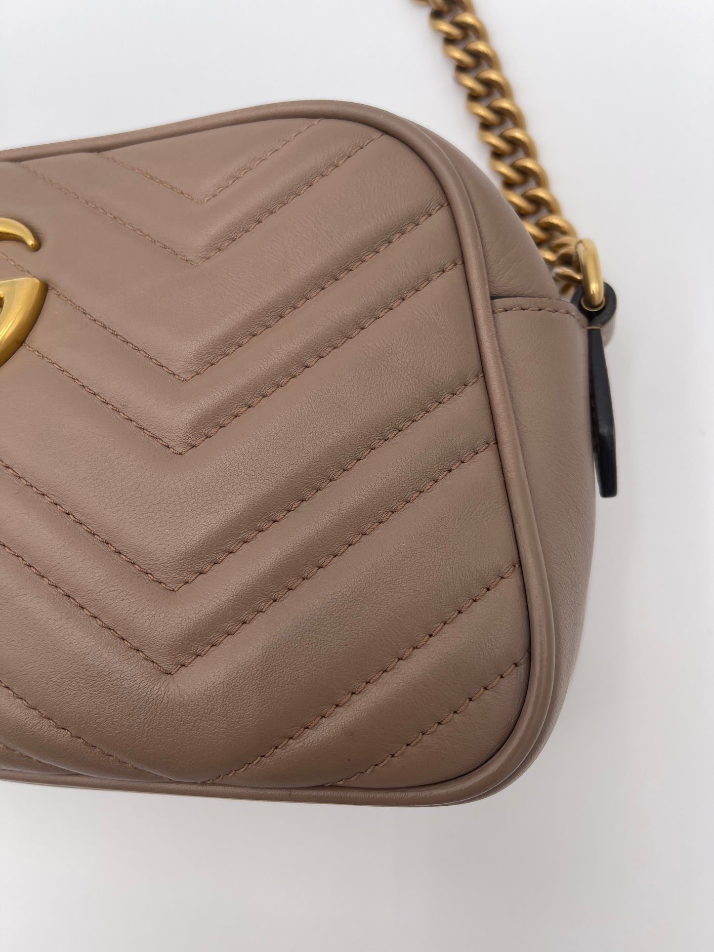 GUCCI MARMONT CALFSKIN CROSSBODY (ROSE)