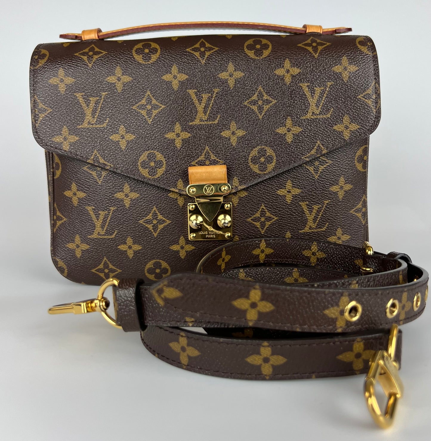 MONOGRAM POCHETTE METIS